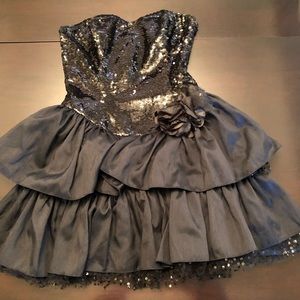 Betsey Johnson cocktail prom dress
